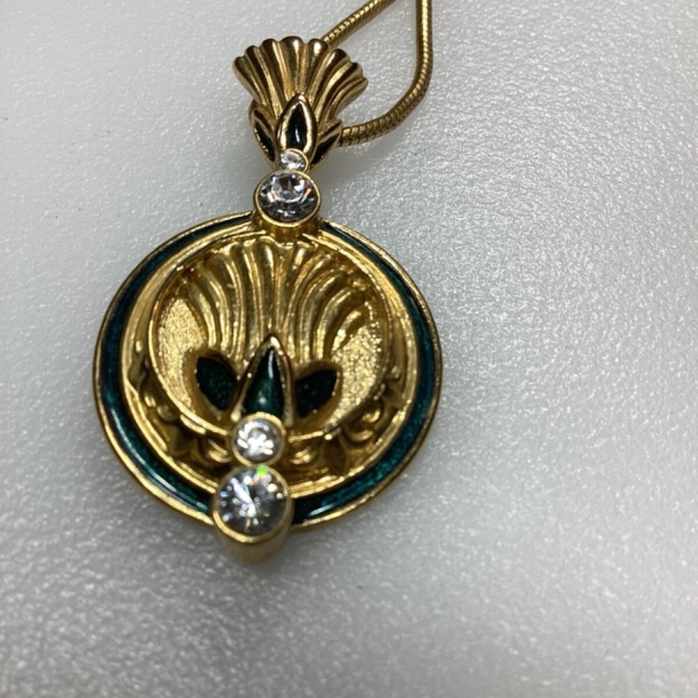 New Adrian Lebetkin GoldTone Egyptian Lotus Crystals Necklace (B44) Elegant Gold